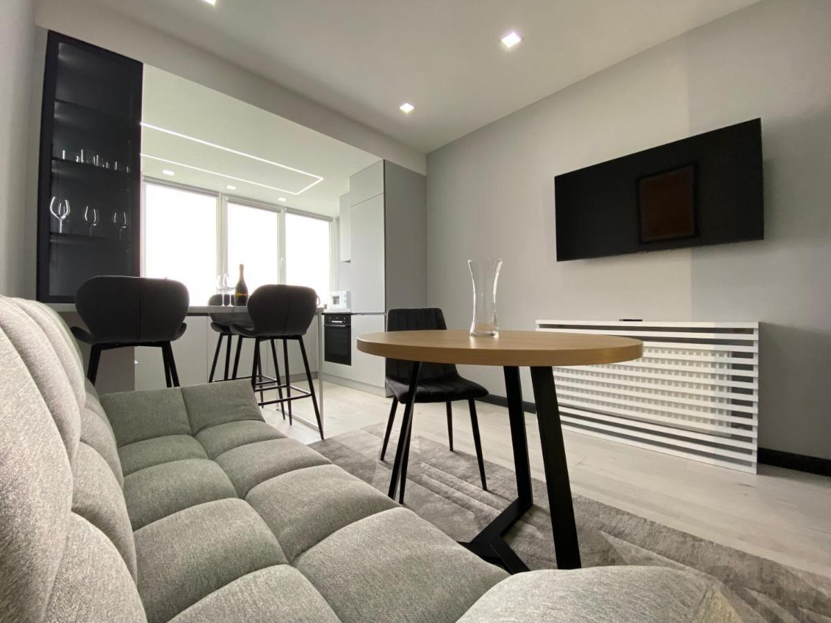 Minimalist Style Apartment With Best Location Κισινάου Εξωτερικό φωτογραφία